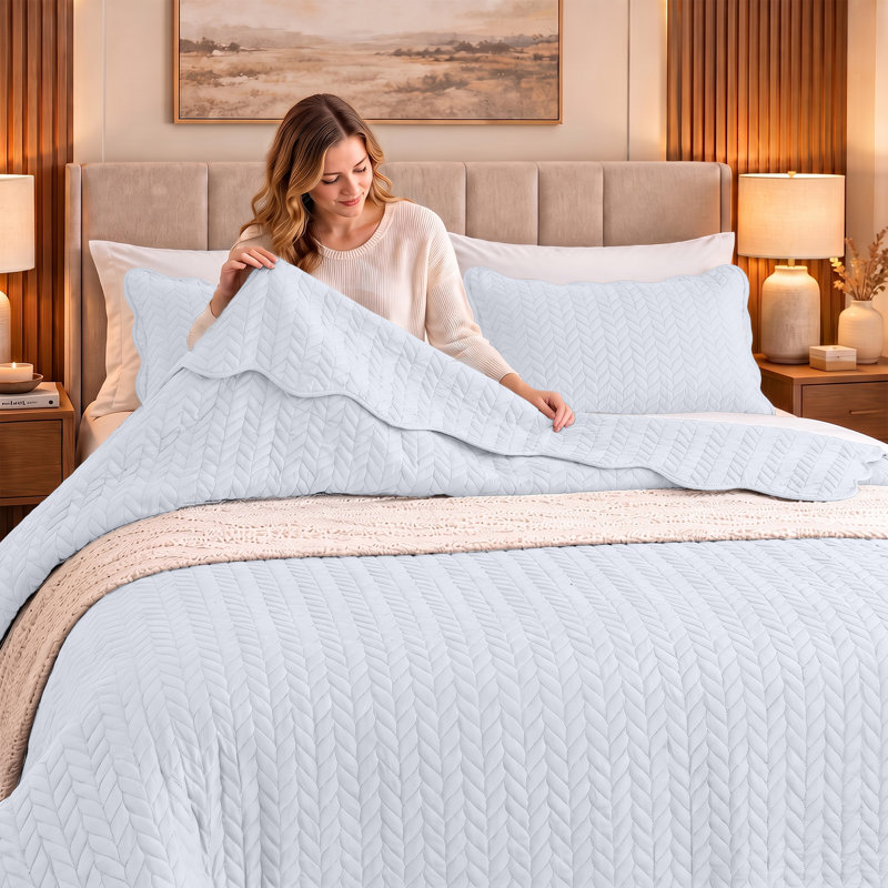 Bedding, Twin (66 inc x 86 inc)
