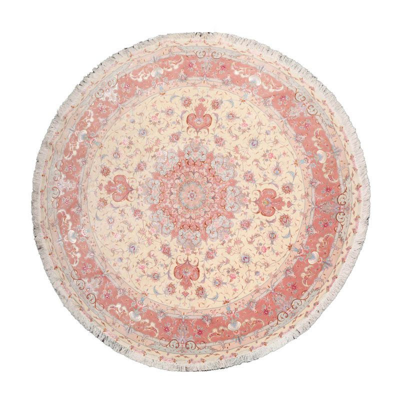 Tapis ivoire / rosé 8 pi 2 po x 8 pi 2 po