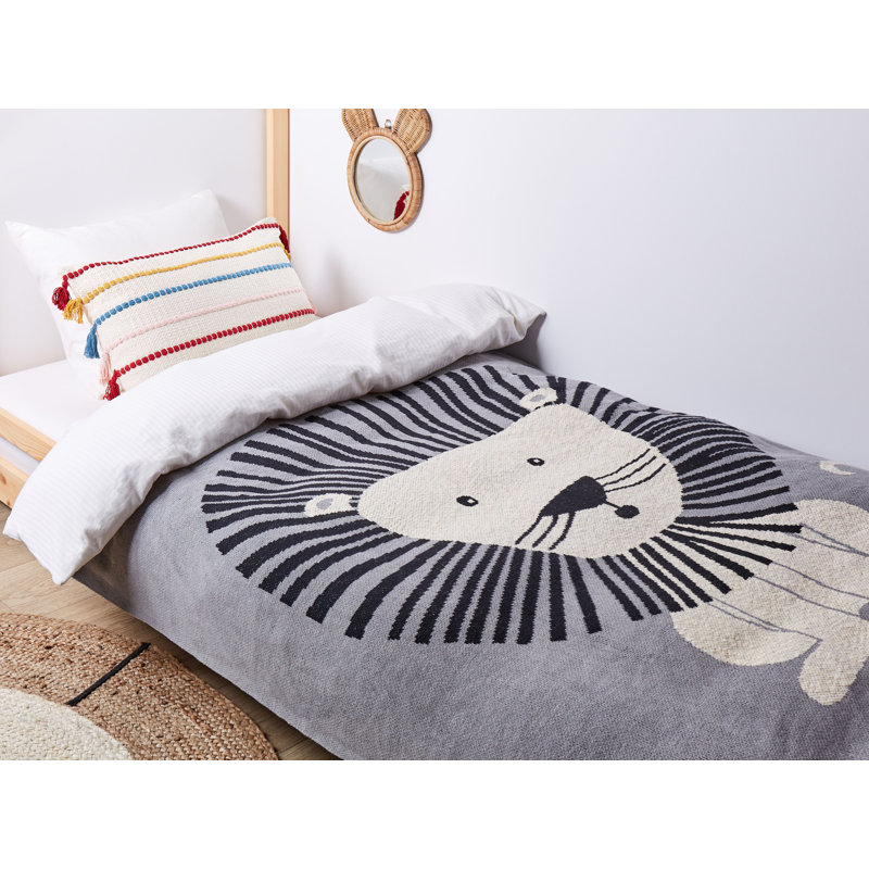 Sador Knitted Throw Blanket