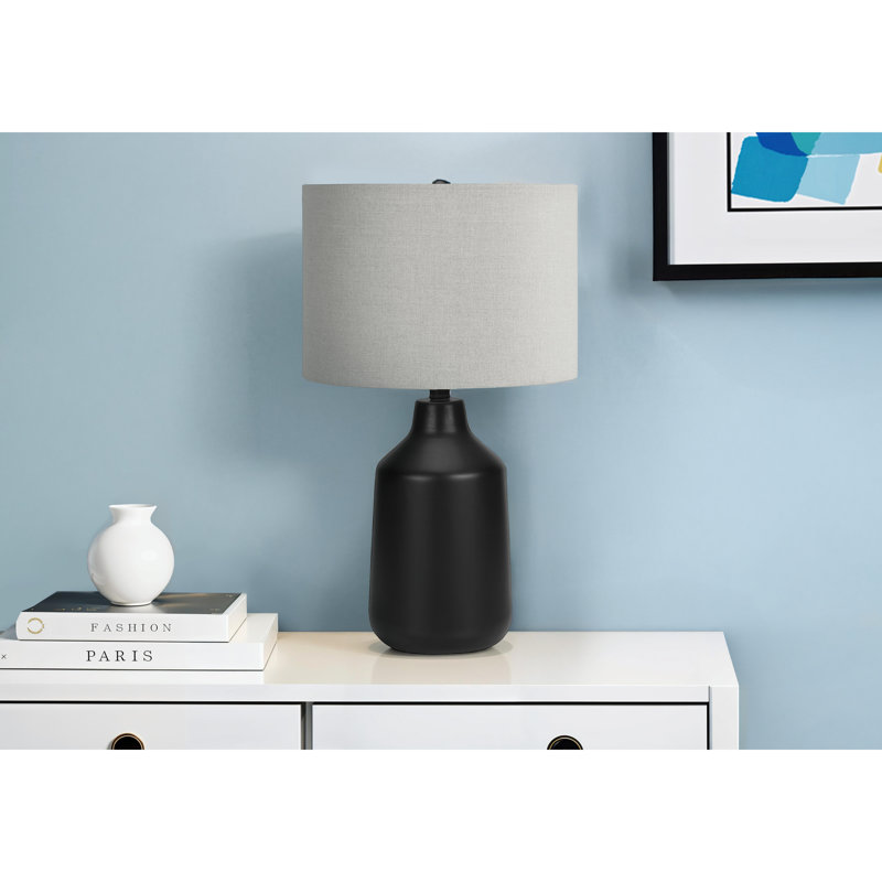 Lampe de table contemporaine en béton avec abat-jour