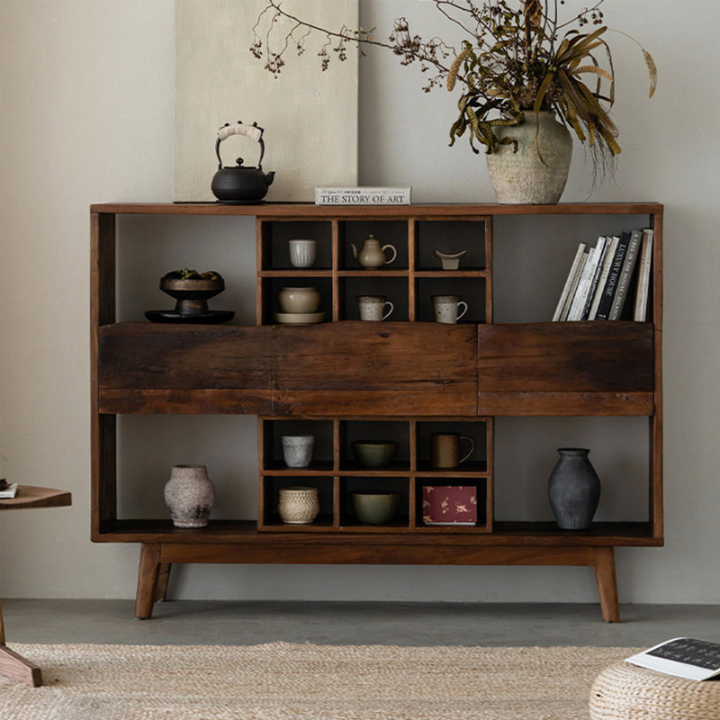 Portable partitioned tea cabinet
