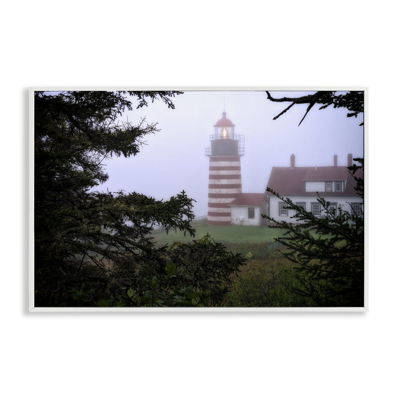 Socked In By Fog, giclée encadrée, design par Rick Berk, H 20 po x l 30 po, Giclée encadrée blanc bord de mer