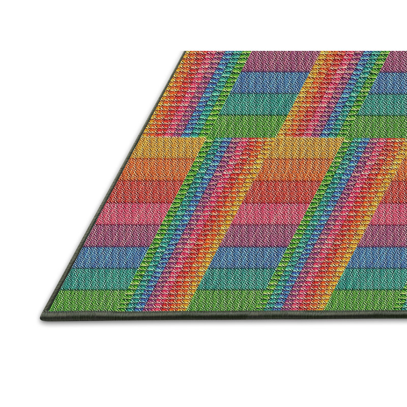 Geometric Indoor Rug, Rectangle 5' x 7'