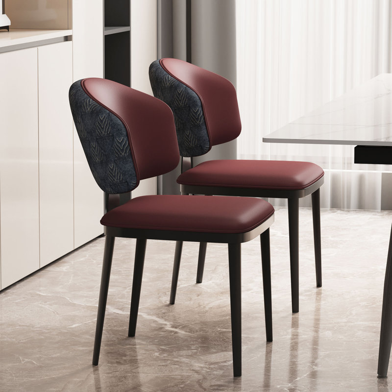 Chaise de salle à manger moderne en simili cuir Cathelijn, ensemble de 2, pieds en métal noir, Rouge
