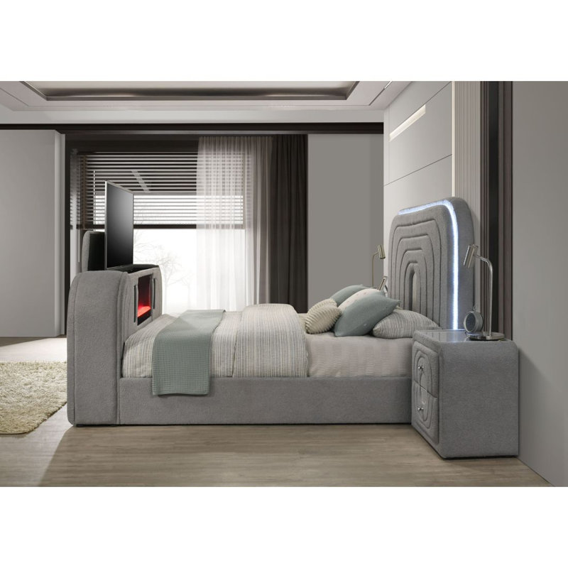 Lit en sherpa Shelyn Grey Teddy & Chrome Valli avec meuble télé, foyer et Bluetooth, Grand lit, Gris