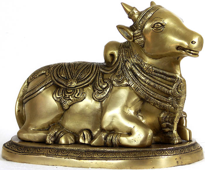 Nandi, le mont Shiva et un de ses ganas