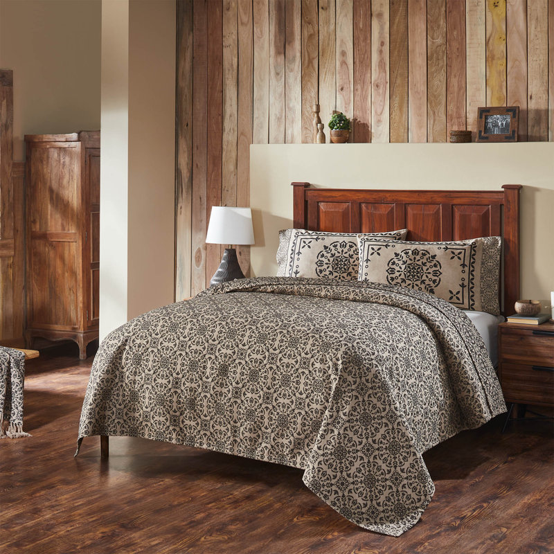 Natural Black Cotton Queen Medallion Coverlet