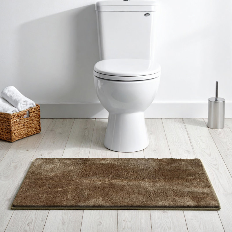 Hiltonia Polypropylene Non-Slip Bath Rug, 32" L x 20" W, Beige