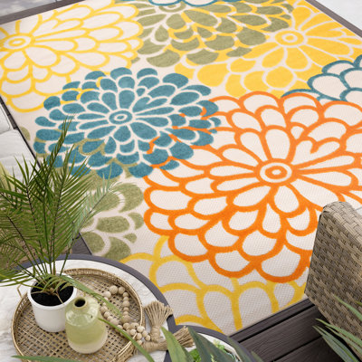Shameekia Machine Woven Indoor and Outdoor Area Rug