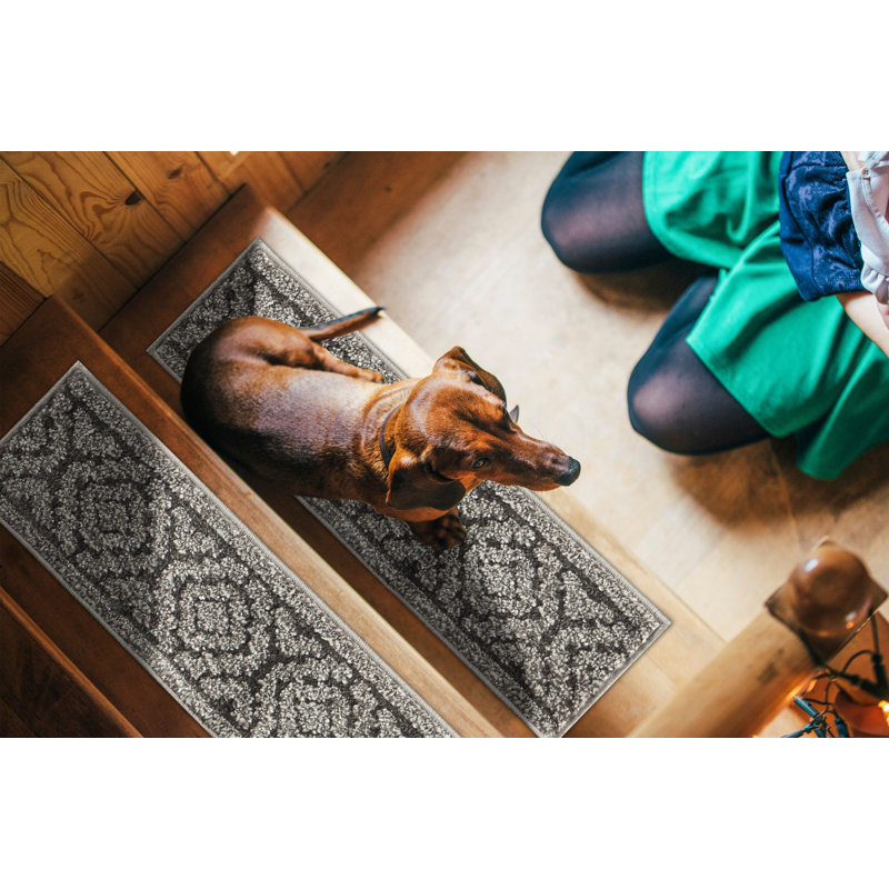 Tapis d'escalier moderne gris foncé