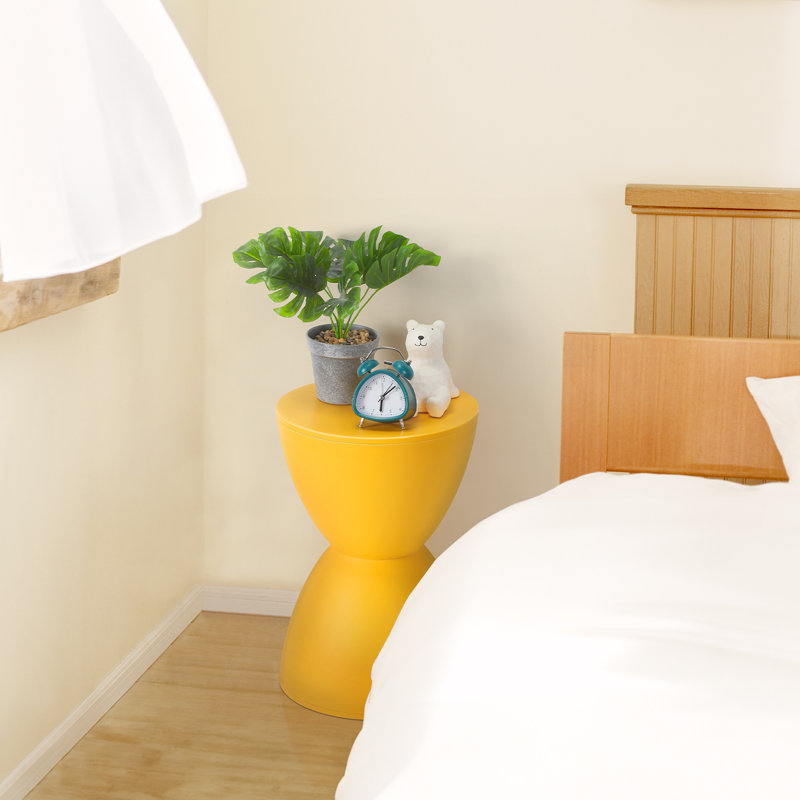 Jabon End Table, Yellow