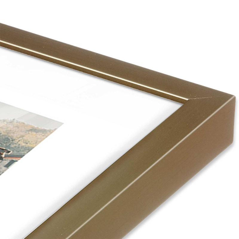 Imprimé Village Reflections, Cadre simple brossé doré, H 15,25 po x l 12,25 po x P 1,25 po