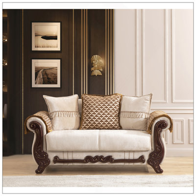 Causeuse traditionnelle en chenille avec rangement caché et canapé-lit, parfaite pour les espaces de vie élégants et fonctionnels.