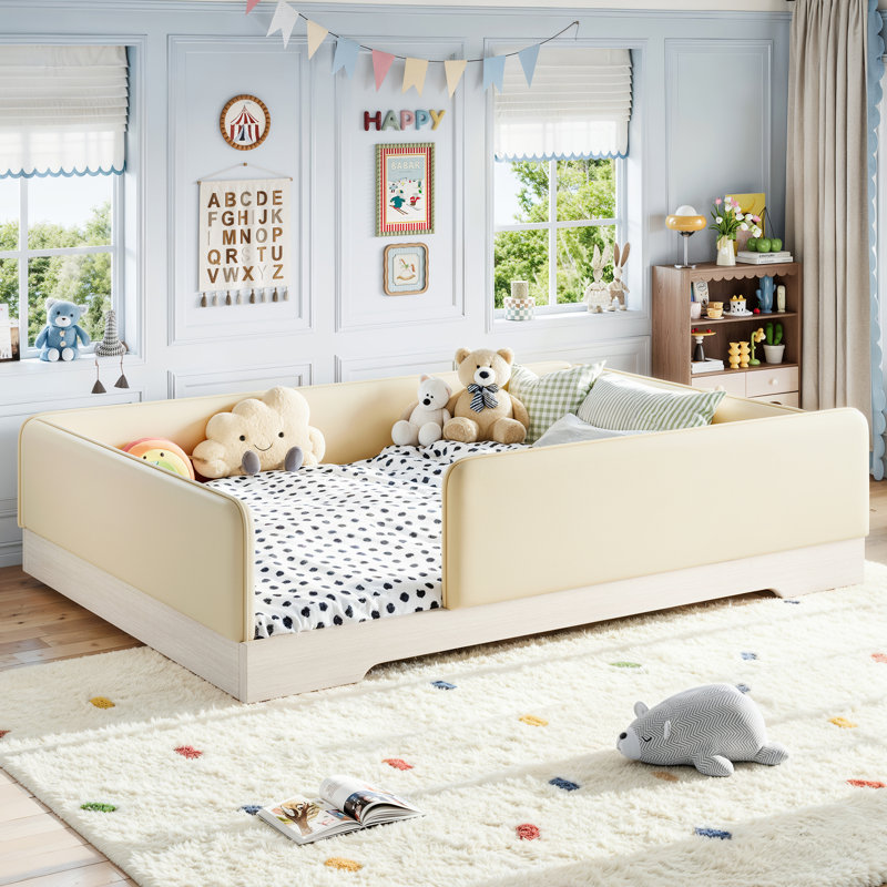 Grand lit rembourré pour enfants, cadre de lit Montessori en similicuir avec garde-corps amovibles, lit plateforme à profil bas pour garçons, beige