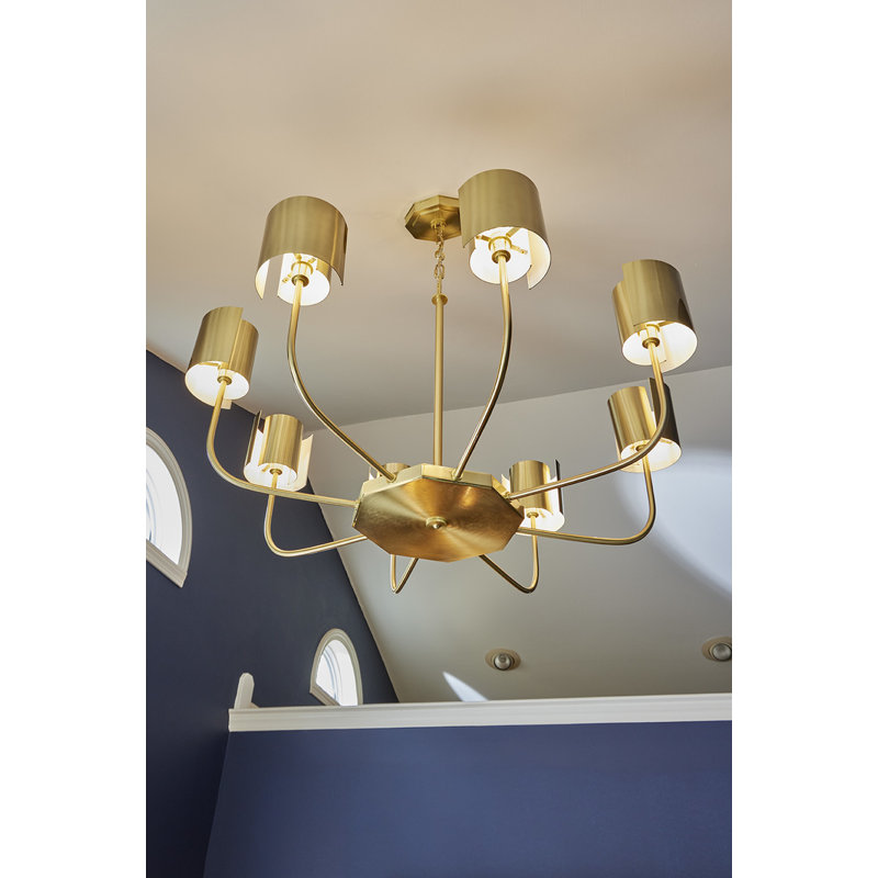 Castle Yard 8 - Light Chandelier