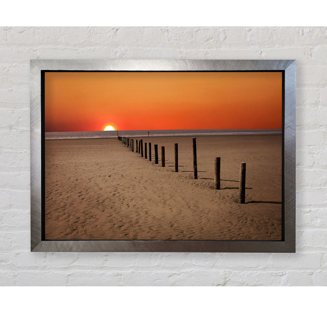 Gerahmtes Poster Sunset Walk Framed Print