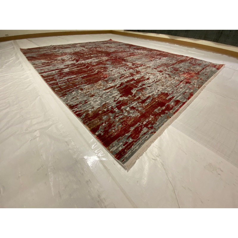 Tapis touffeté rouge / gris 7 pi 10 po x 9 pi 8 po