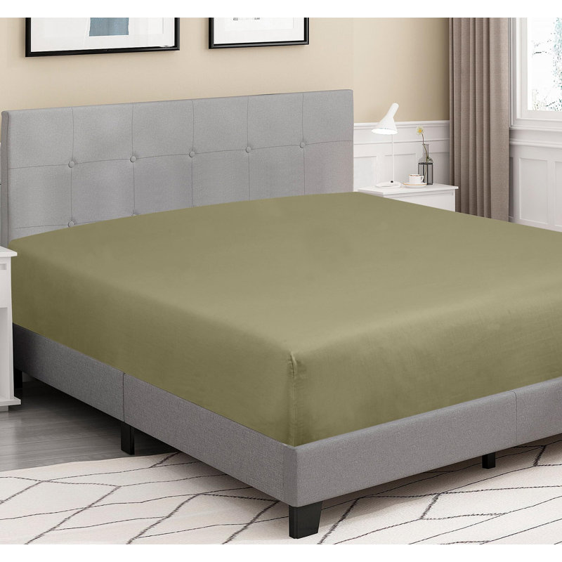 Royale Linens 300 Thread Count 100% Long Staple Combed Cotton Flat Sheet - Super Soft - Top Sheets - Flat Sheet Sold Separately - Breathable, Cool & Crisp Percale Sheets Only 
