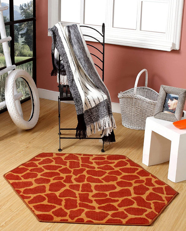 Tapis imprimé animal - Girafe sur échasses, Hexagone 12 pi