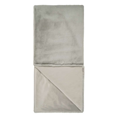 Arlo Throw Blanket
