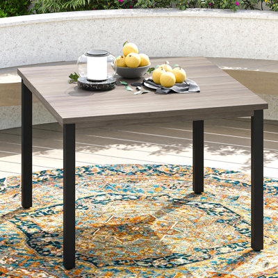 Table d'extérieur Vallery L 40 po x l 40 po Vallery