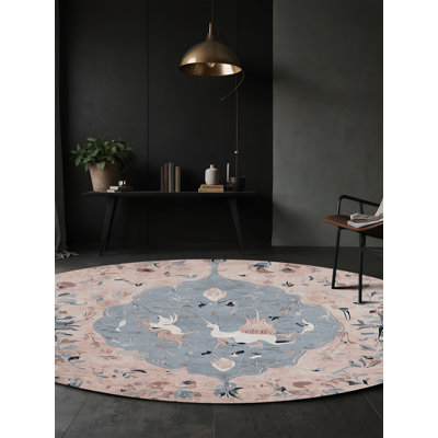 Tapis gris soyeux et moelleux