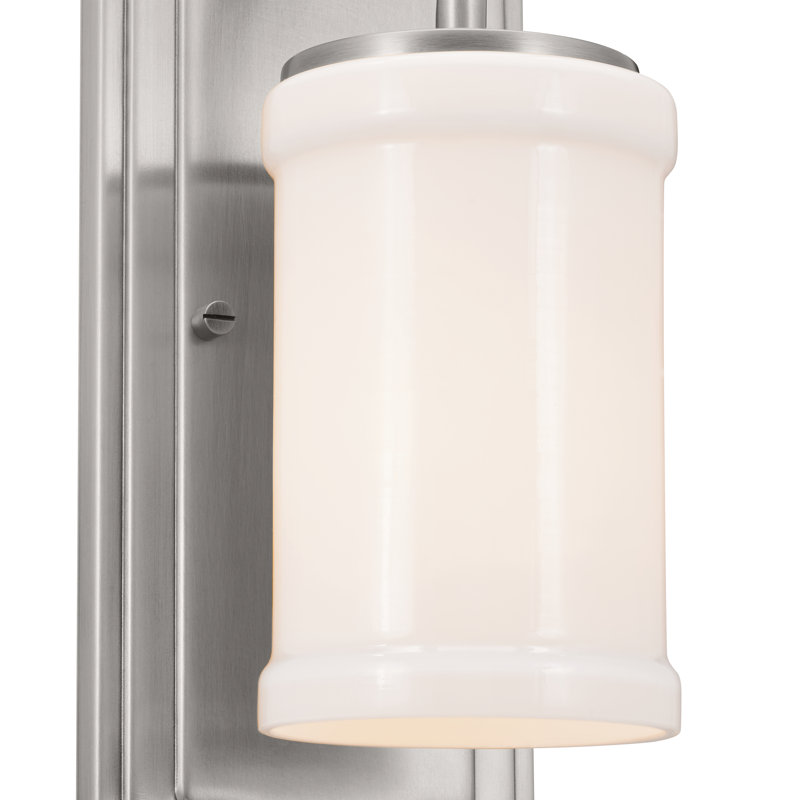 Cillean Armed Sconce, Classic Pewter