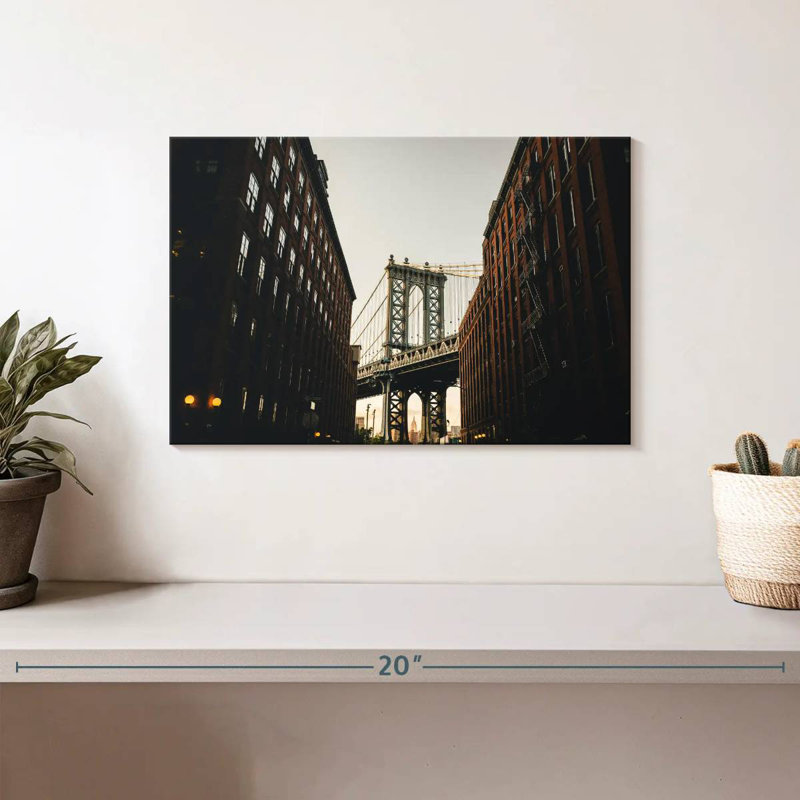 Lilie NYC Manhattan Bridge, H 8 po x l 12 po