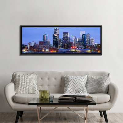 « immeubles allumés au crépuscule denver, colorado », reproduction de photo sur toile