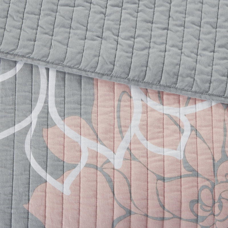 Lola Floral Reversible Cotton 6-Piece Full/Queen Quilt Set, Full/Queen Coverlet+2 Standard Sham+3 Throw Pillow, Grey/Peach