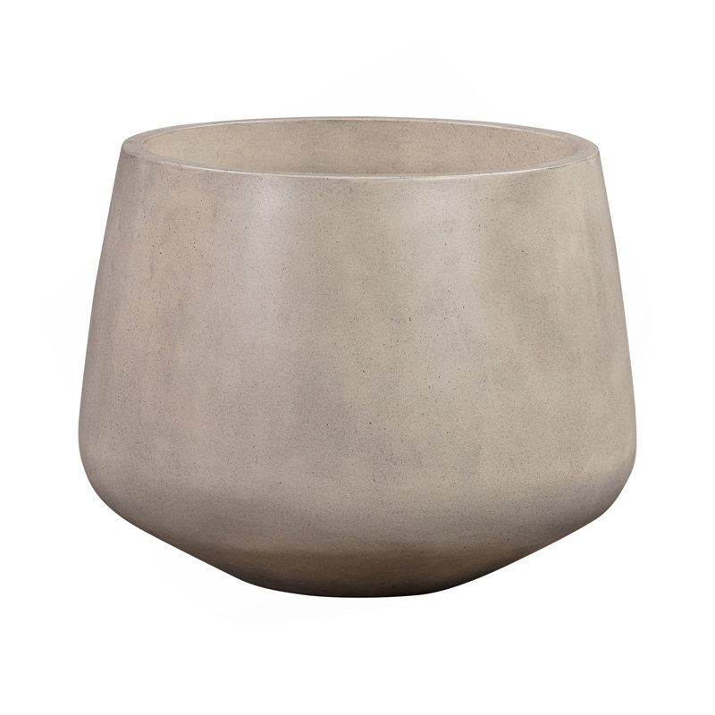 Amethyst Medium Round Lightweight White Concrete Indoor Or Outdoor Planter In White
