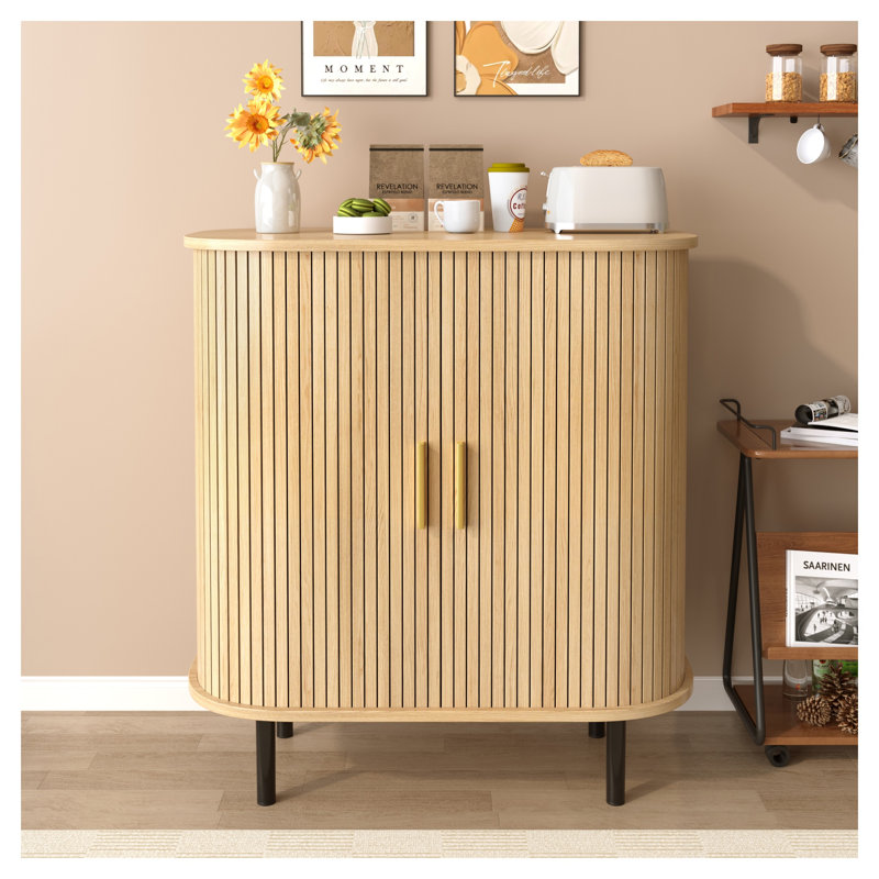 Armoire bar cannelée de 28 po avec support à 8 grilles et tablettes réglables, panneau de fibres à densité moyenne à finition naturelle et console en métal