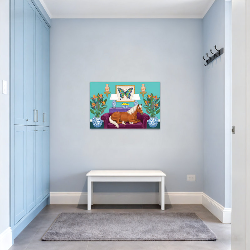 Animaux, cheval sur un canapé avec art papillon, H 32 po x l 48 po