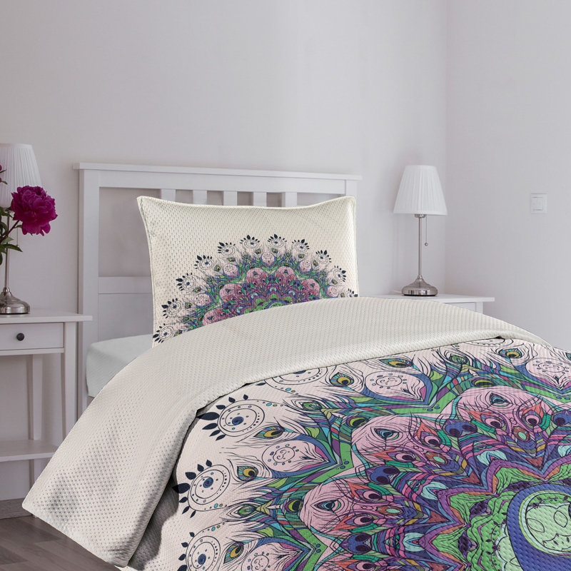 Twin White Quilted Bedspread Set with Peacock Design