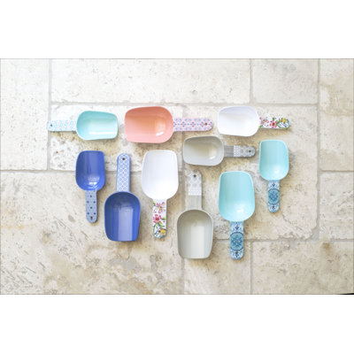 Mariela Anti-Skid Scoop