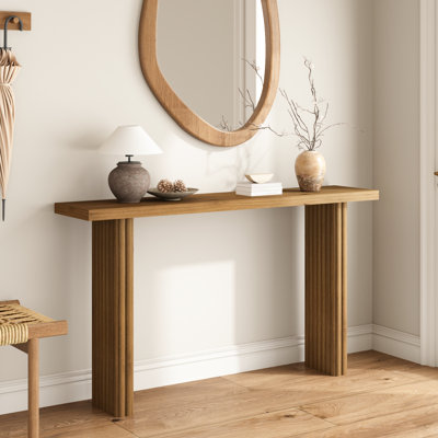 Console en bois massif avec pieds cannelés Brigida