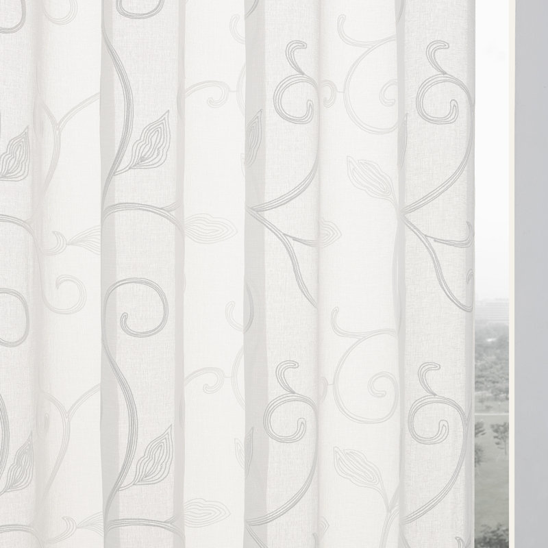 Panneau de rideau simple diaphane avec œillets Shavonda, Blanc, L 52 po x L 54 po