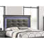Grand lit avec similicuir gris, capitonnage à boutons carrés et lumières à DEL, tête de lit moderne pour aménagement de chambre à coucher, amélioration de l'espace