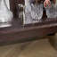 Vitrine avec 2 portes en verre trempé et miroir (ampoule incluse) à miroir Tablettes réglables, cerisier | Traditionnel | Salon
