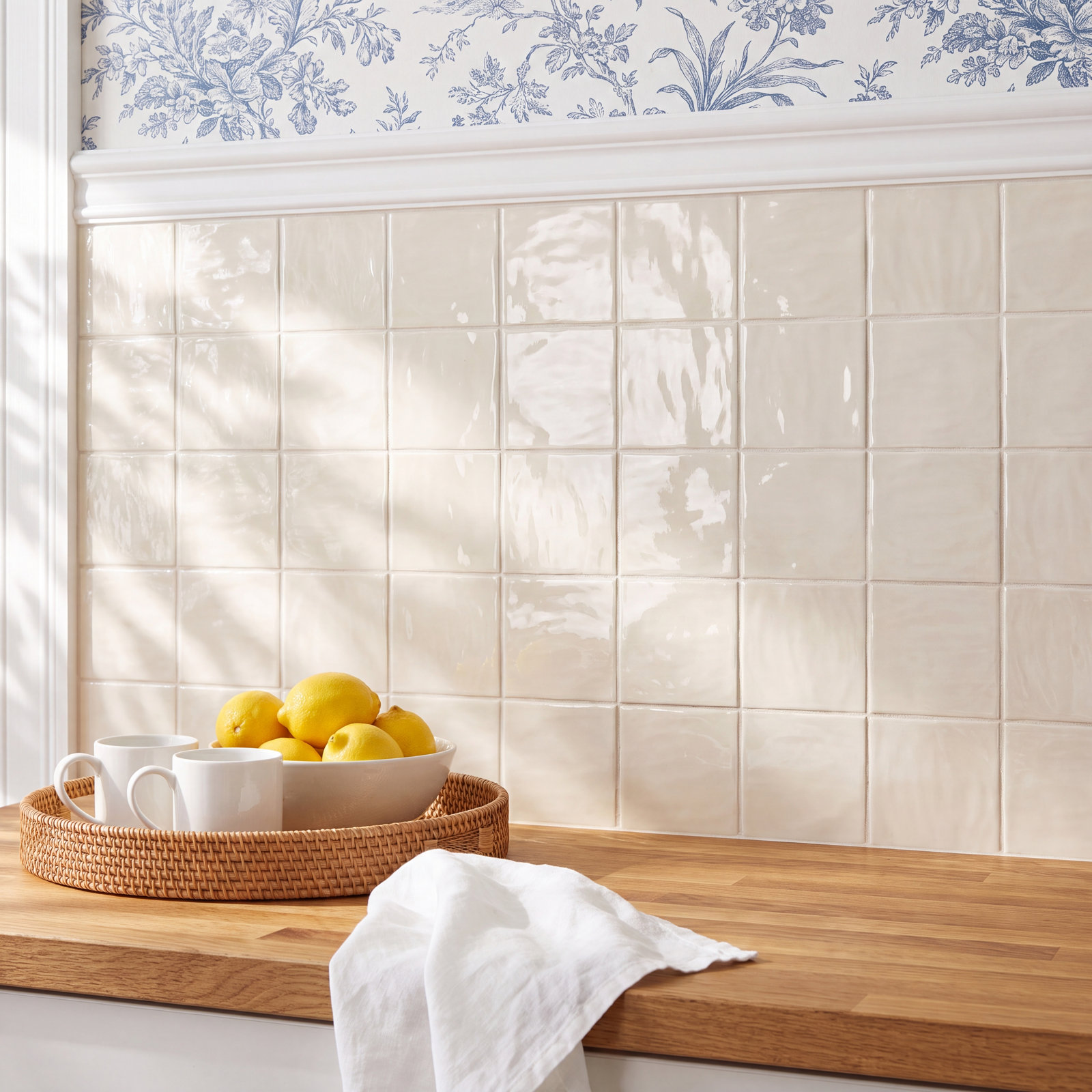 Greenwich 4" x 4" Glossy Tile, Beige