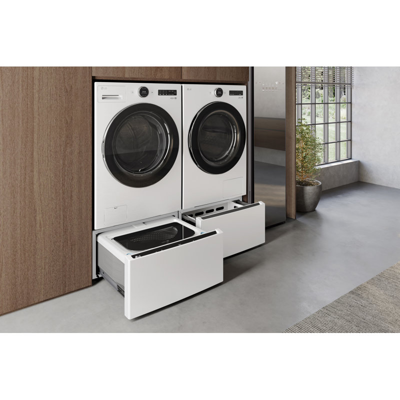 LG Capacity Smart Front Load Energy Star Washer with TurboWash® 360® and AI DD® Built-In Intelligence, 4.5 cu. ft., White