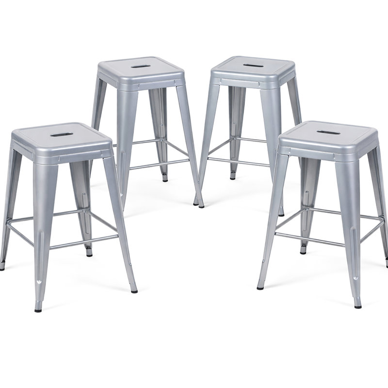 Tabourets de bar sans dossier en métal argenté antique, hauteur de comptoir 61 cm (24 pouces), ensemble de 4, non empilables, gain de place, montage facile, idéal pour 4 personnes, design compact, imperméable, pour cuisines et salles à manger.