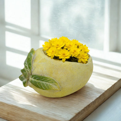 Pot à fleurs décoratif en sable et ciment 9 x 5,5 x 4,5 po