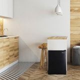 Magic Chef 2.4 Cubic Feet Freestanding Mini Fridge