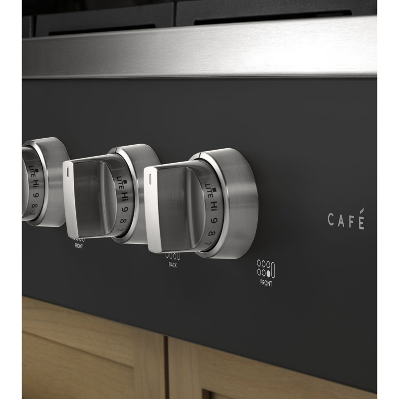 CAFÉ™ 36" Commercial-Style Gas Rangetop with 6 Burners (Natural Gas), Matte Black