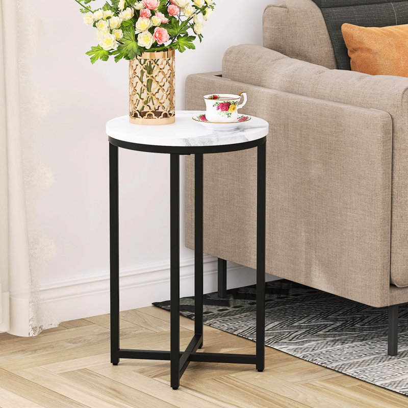 Table d'appoint ronde noire en faux marbre, stable avec base en forme de X, espace pour tout espace, salon et chambre à coucher, plateau de table moderne facile à nettoyer et à assembler - noir, rond, de construction