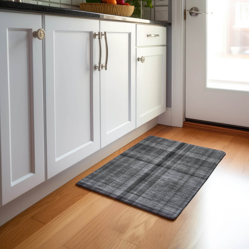 Tapis gris Cerrito AMF548 lavable à la machine de qualité supérieure, Rectangle 1 pi 8 po x 2 pi 6 po
