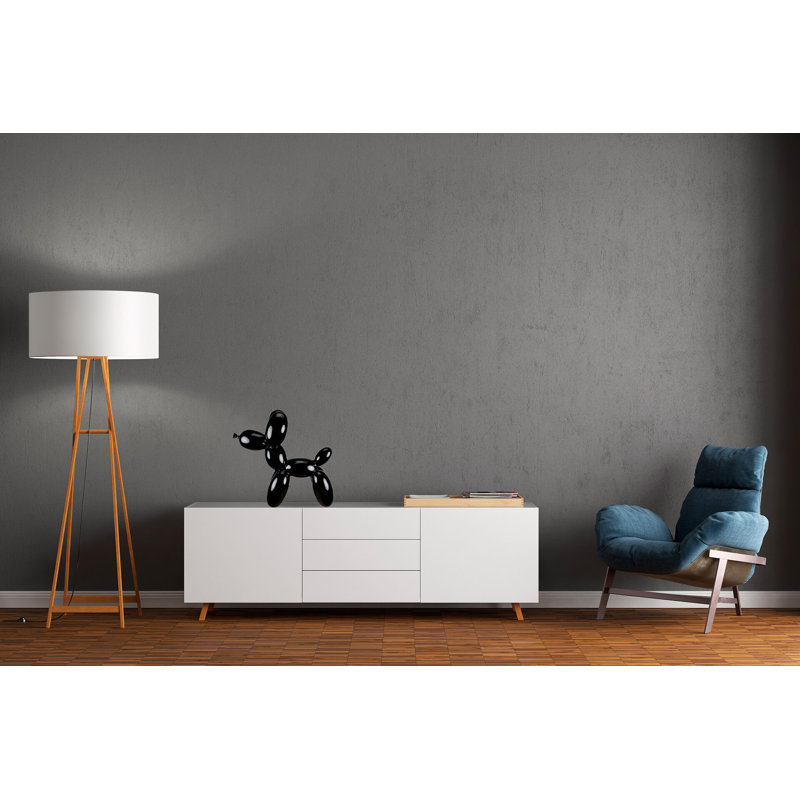 Small and fine sculpture, Black