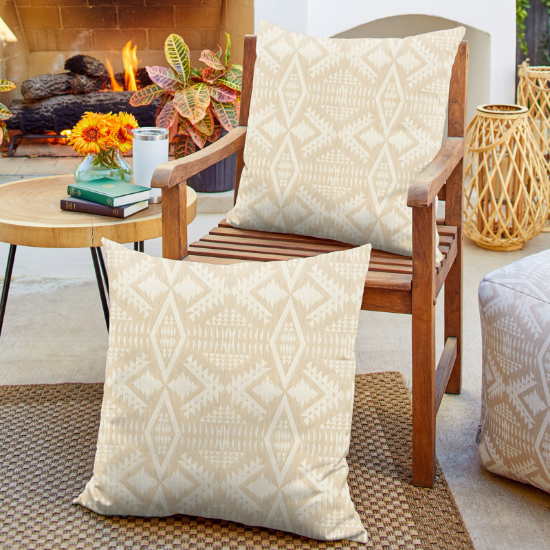 Coussin Sunbrella, H 18 po x l 18 po, Ivoire / brun clair