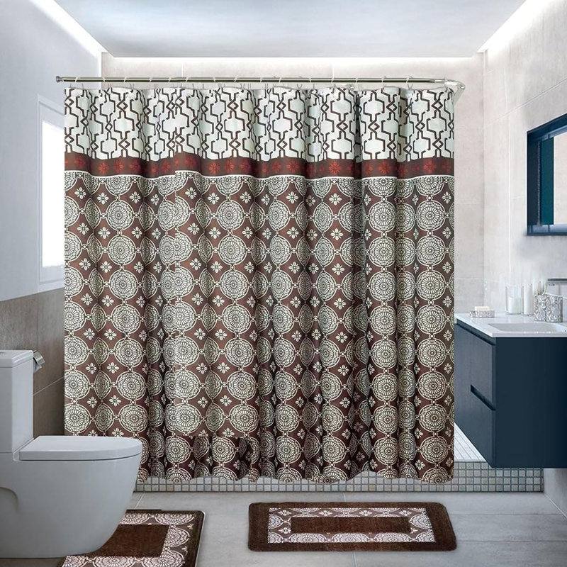 Ensemble de salle de bain 15 pièces Ben & Jonah Brown avec rideau de douche, tapis de bain et crochets de douche à bille roulante en métal - Rehaussez le décor de votre salle de bain - 100% polyester et lavable à la machine
